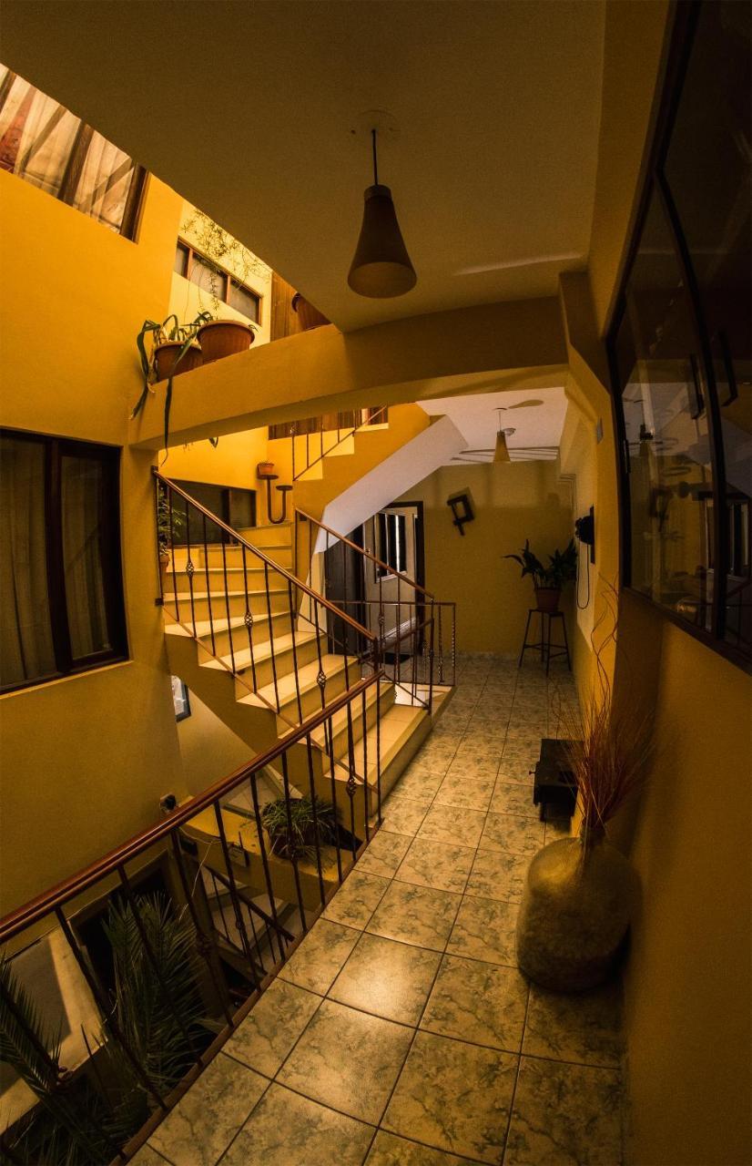 La Maison Martinet Uyuní Extérieur photo